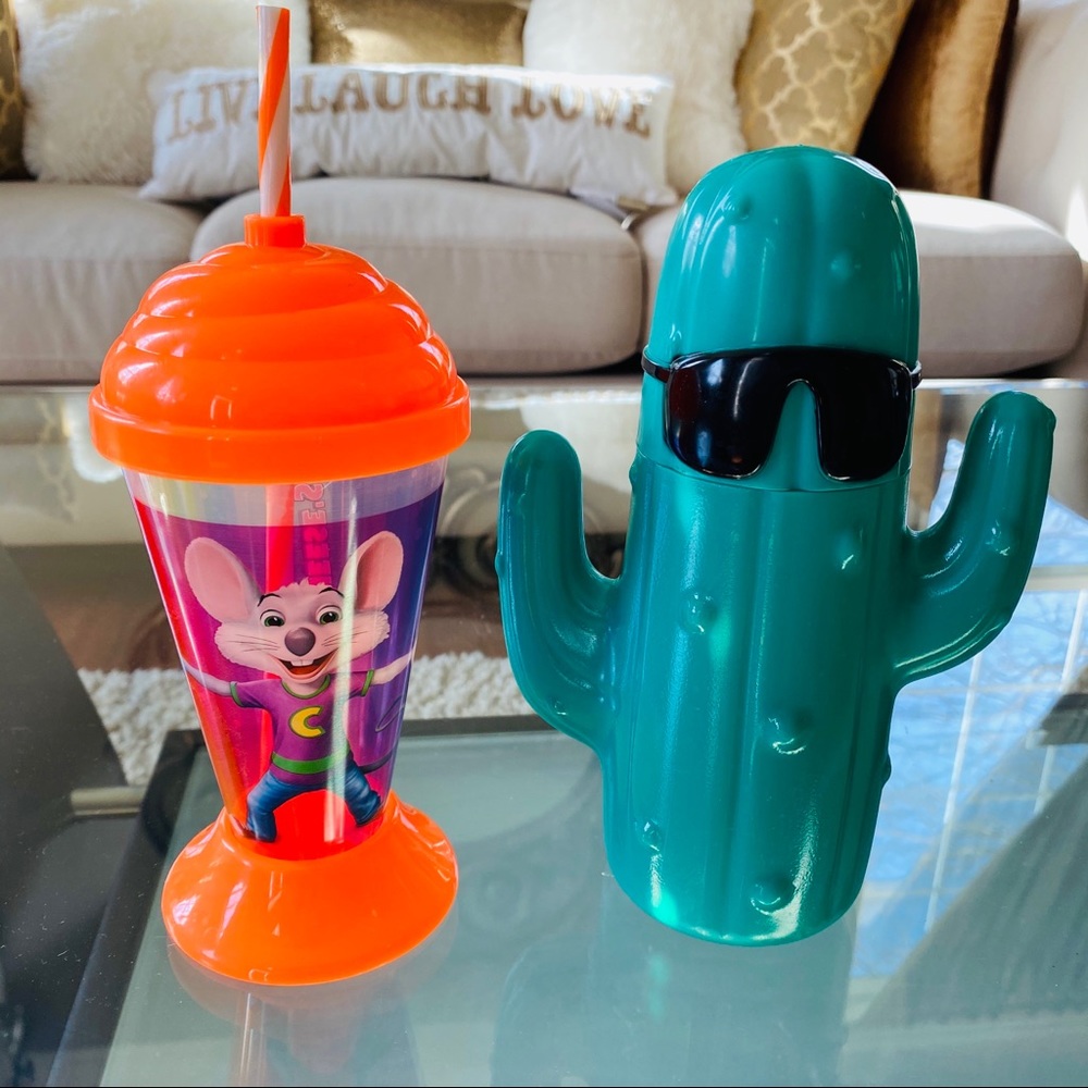 Chuck E Cheese and Cactus Cup Bundle
